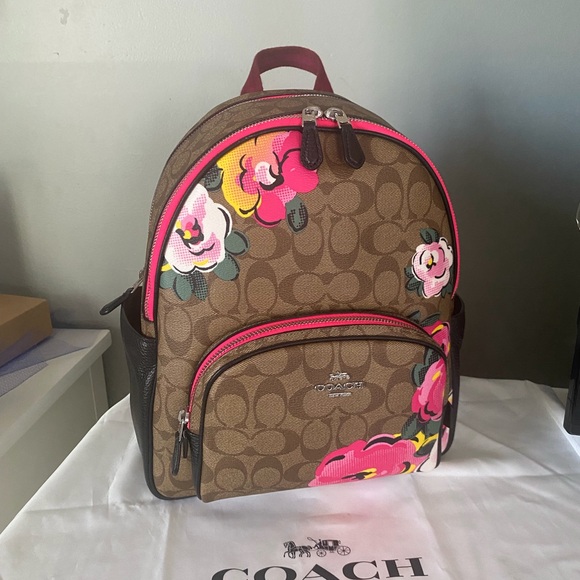 Coach Court Backpack In Signature Canvas With Vintage Rose Print - Picture 2 of 10
